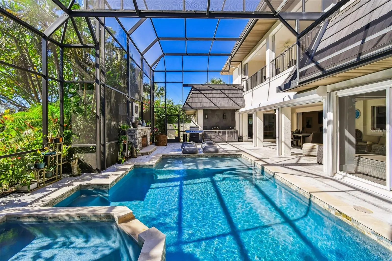 225 HARBOR HOUSE DR
