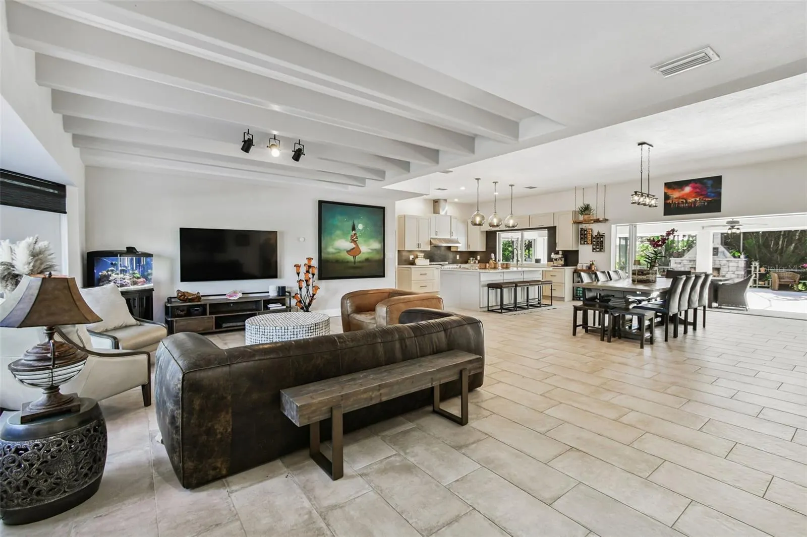 225 HARBOR HOUSE DR