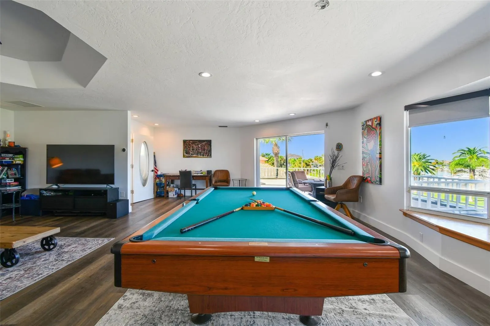 225 HARBOR HOUSE DR