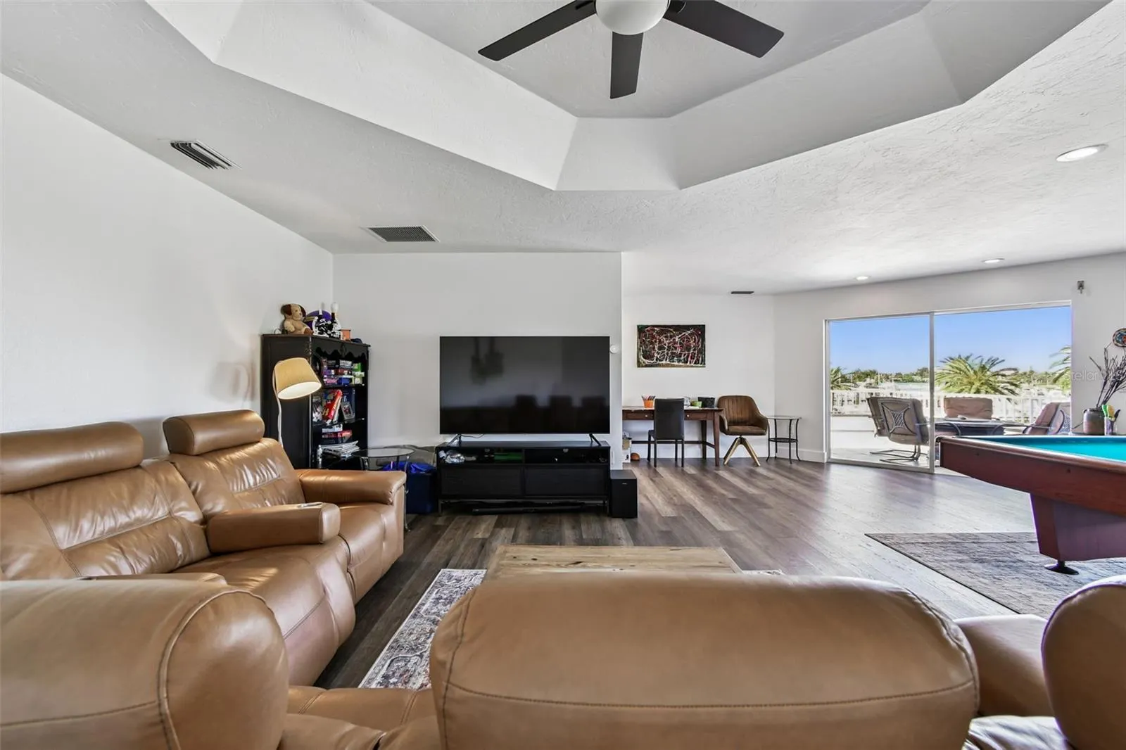225 HARBOR HOUSE DR
