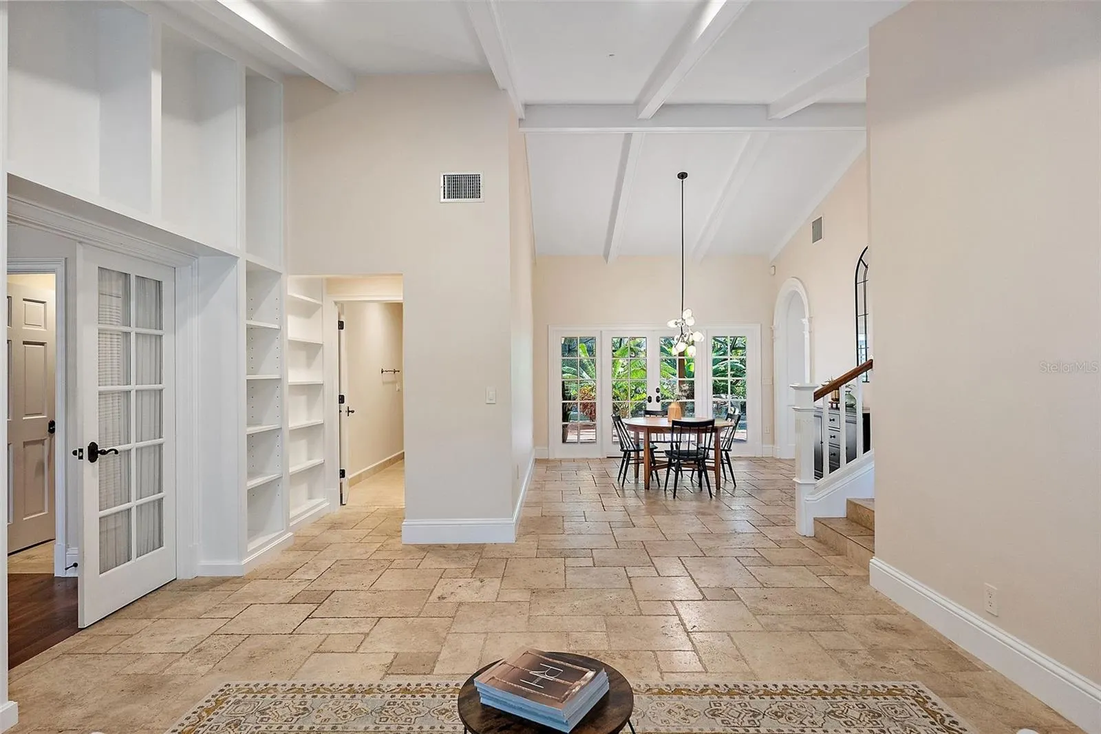 2371 LANDINGS CIR