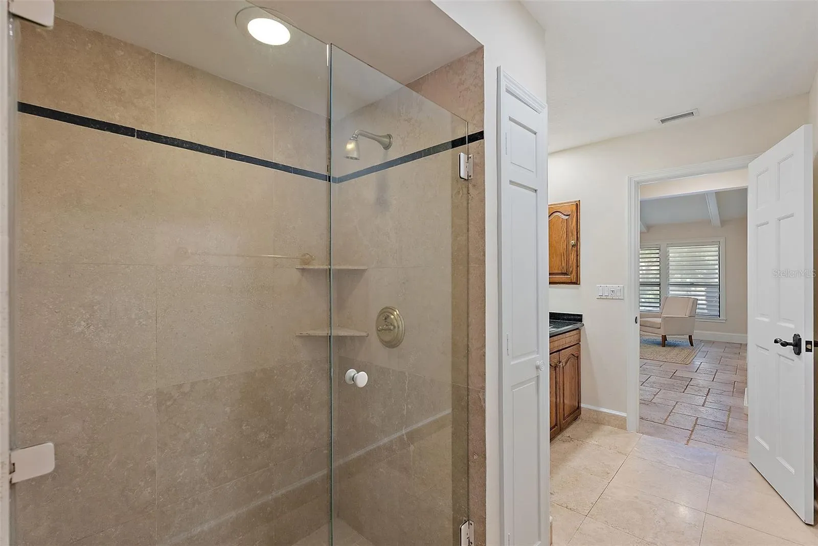 2371 LANDINGS CIR