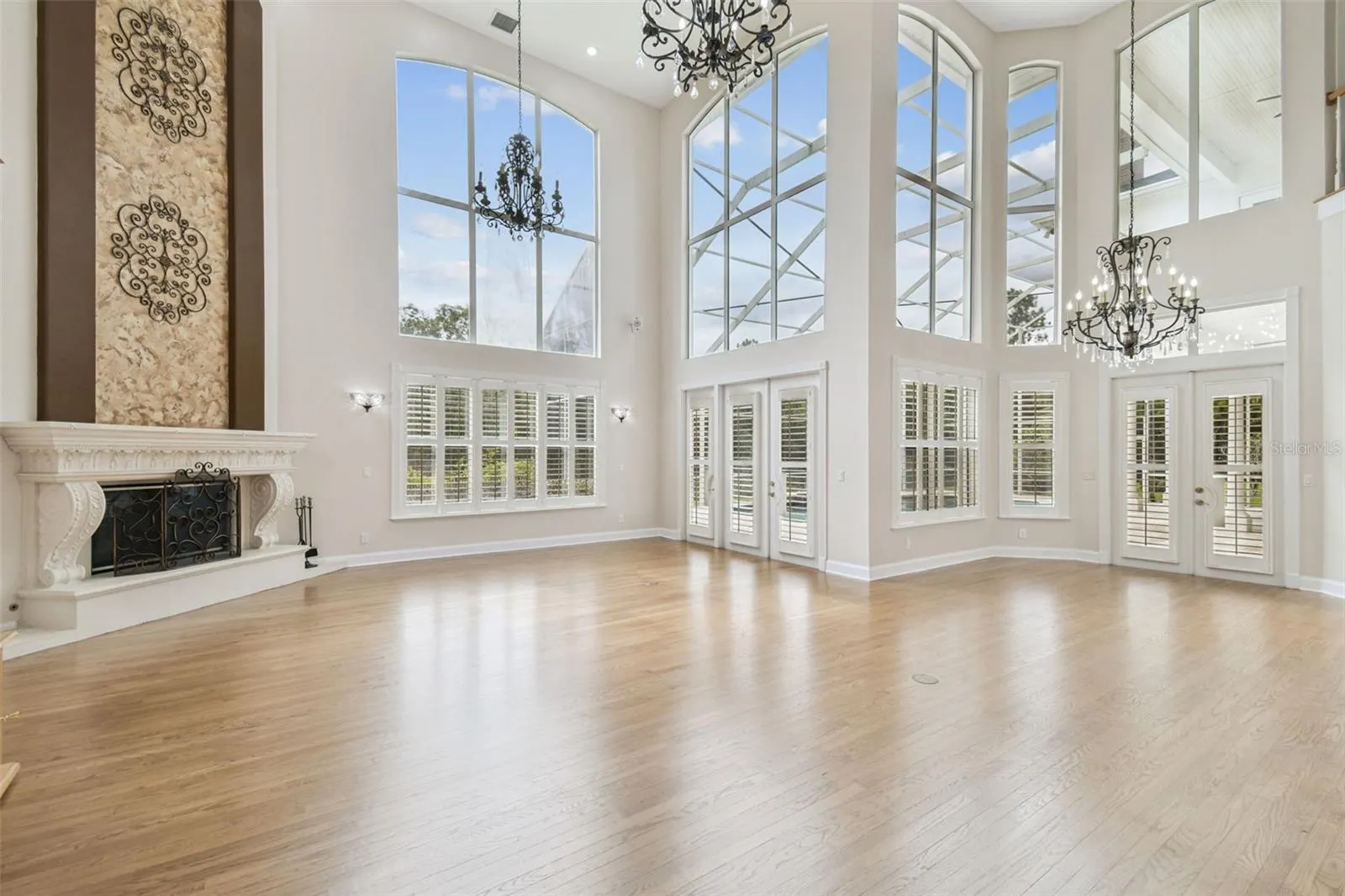 3020 KENSINGTON TRCE