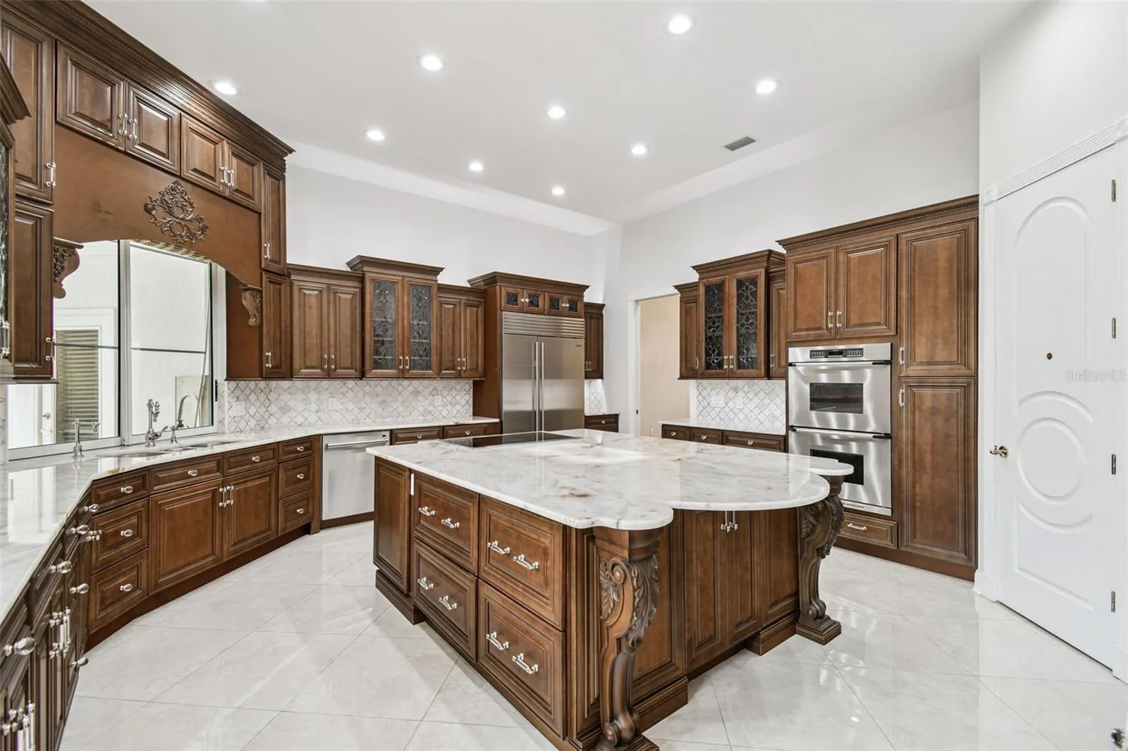 3020 KENSINGTON TRCE