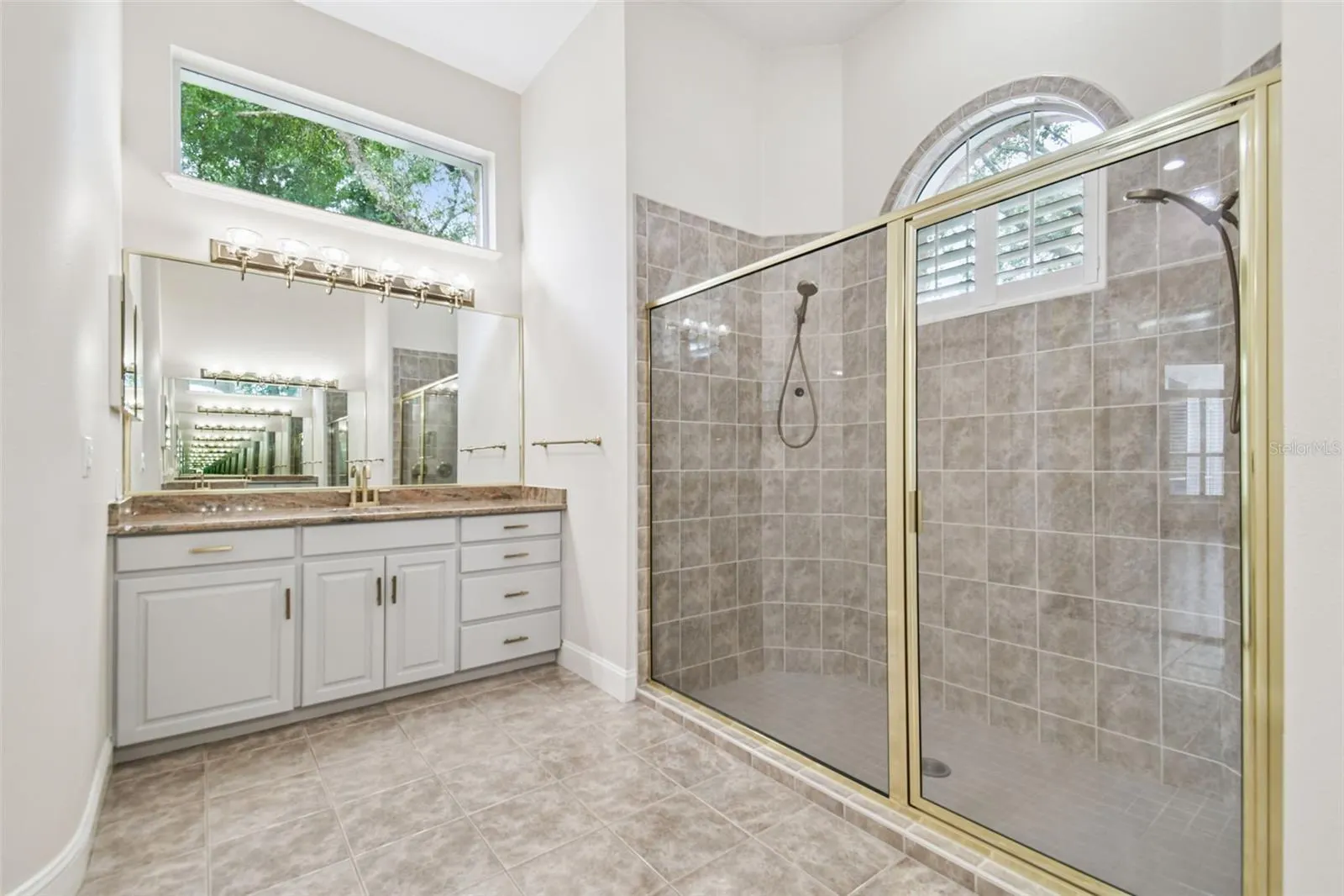 3020 KENSINGTON TRCE
