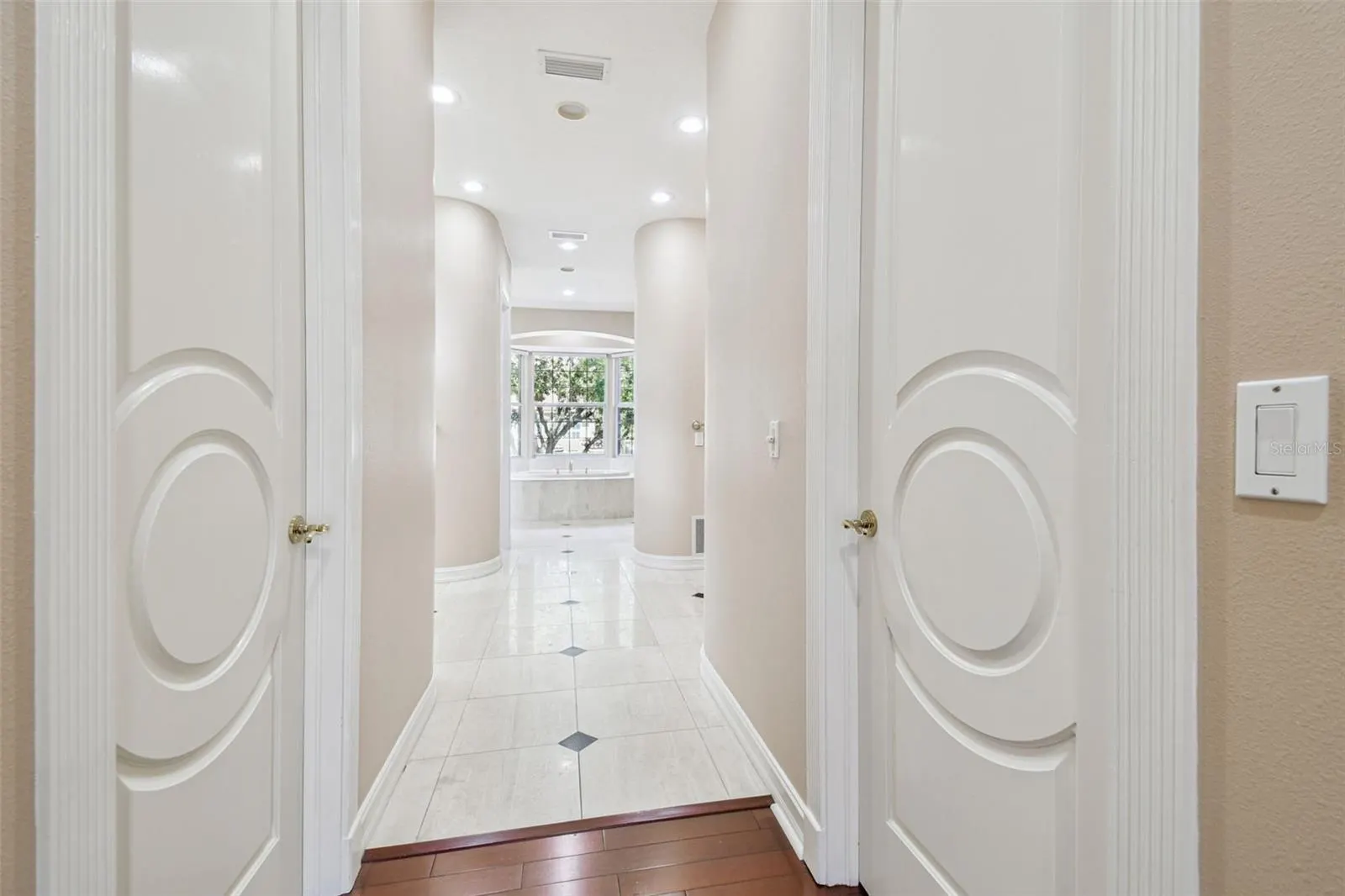 3020 KENSINGTON TRCE