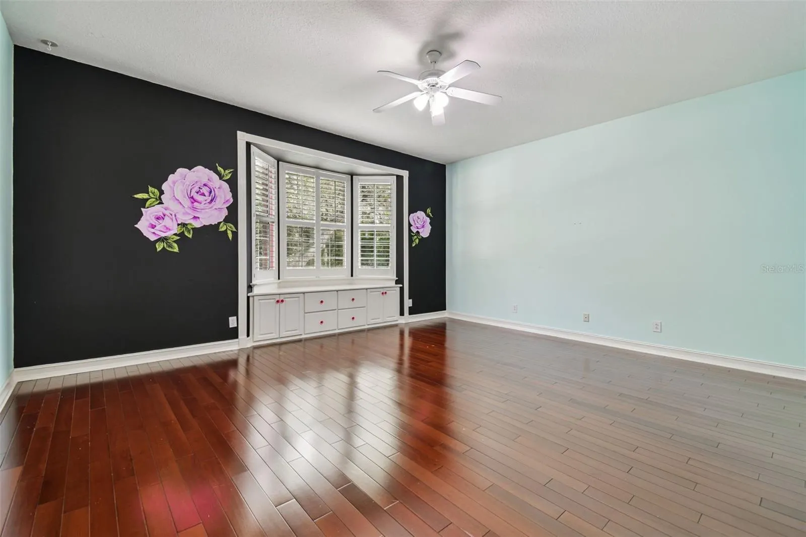 3020 KENSINGTON TRCE