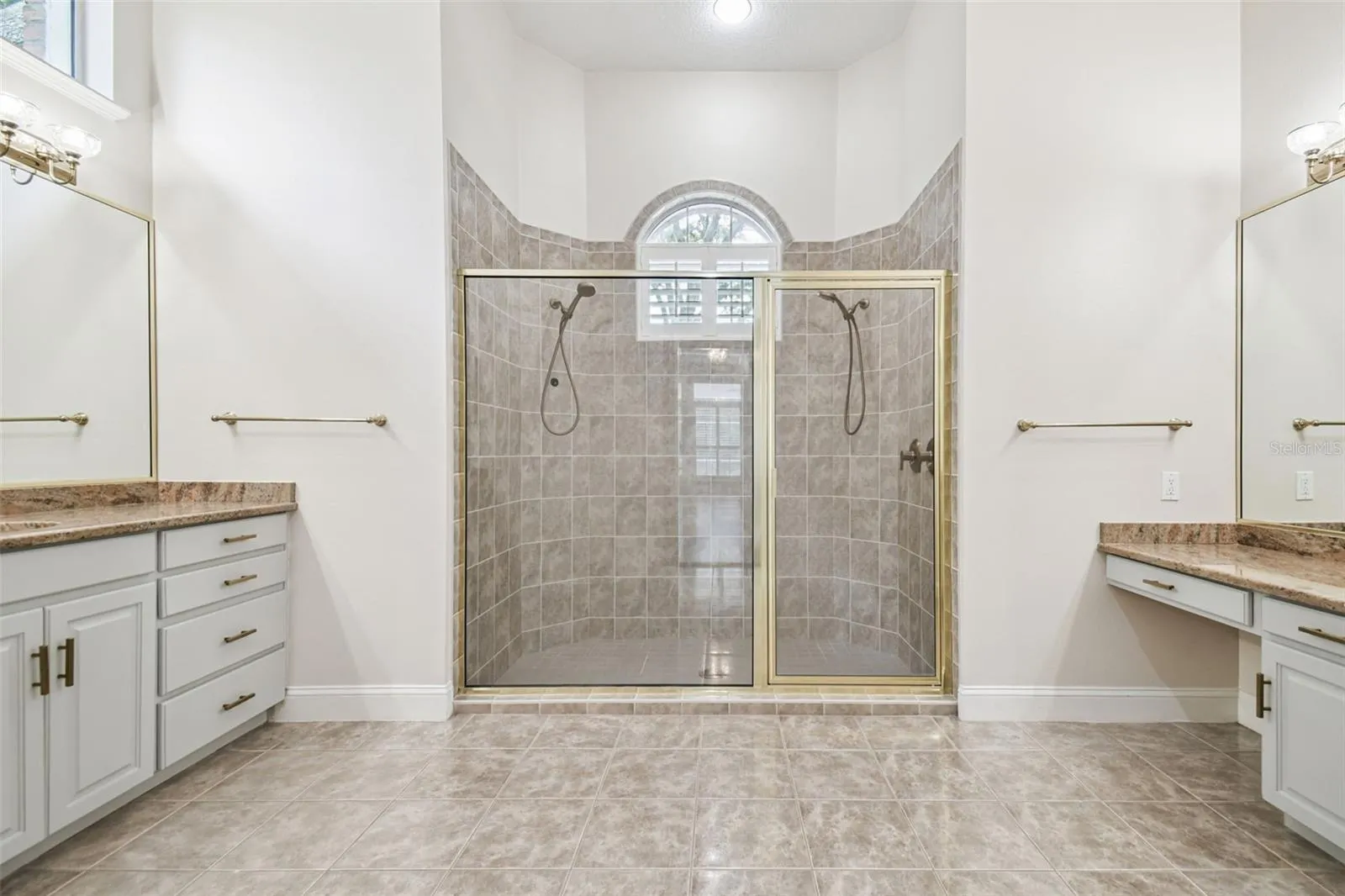 3020 KENSINGTON TRCE