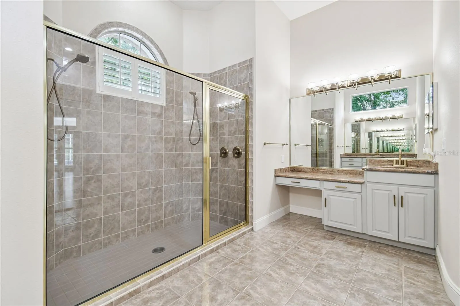 3020 KENSINGTON TRCE