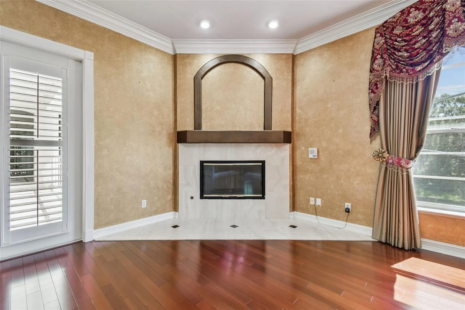 3020 KENSINGTON TRCE
