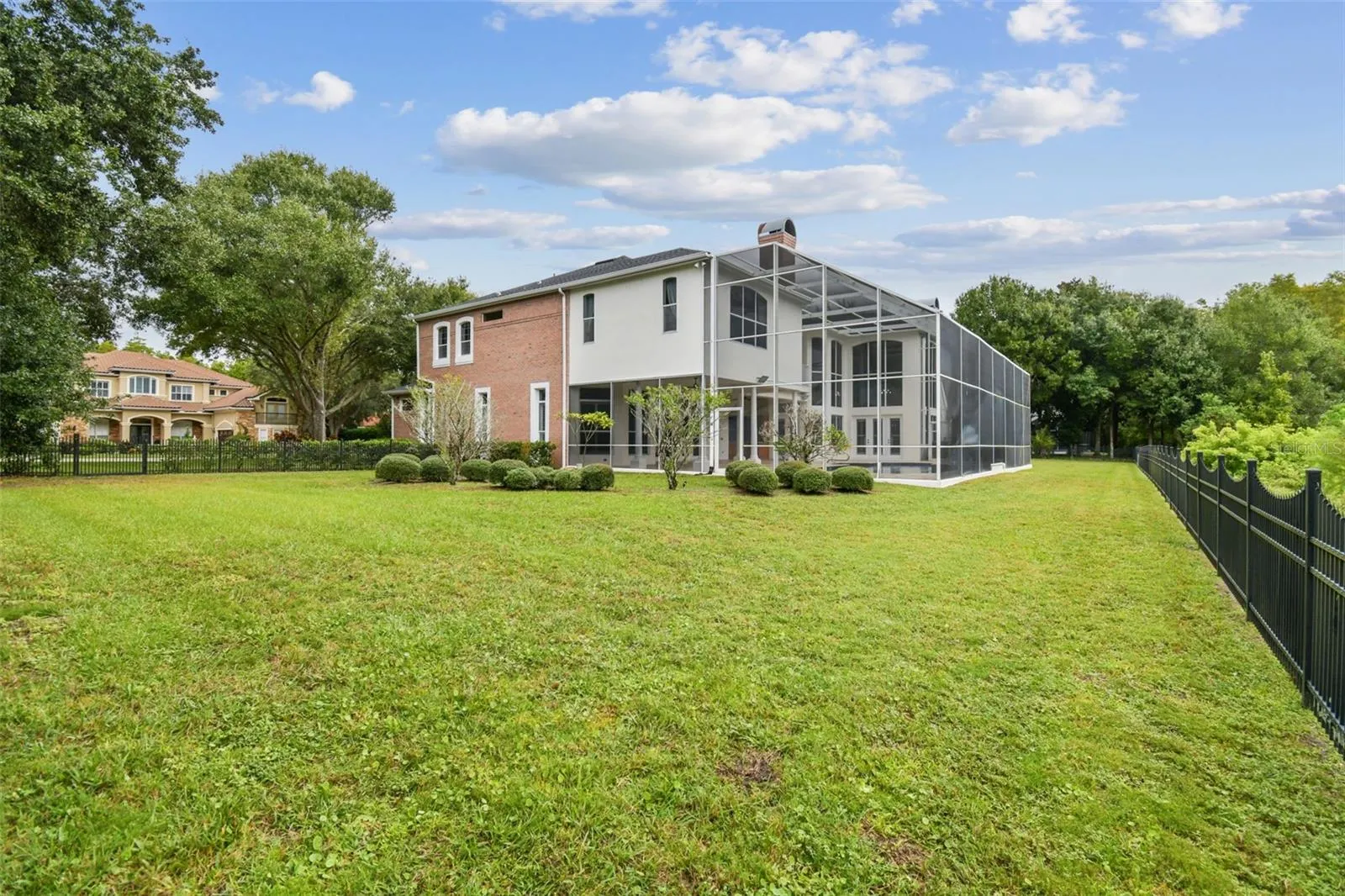 3020 KENSINGTON TRCE