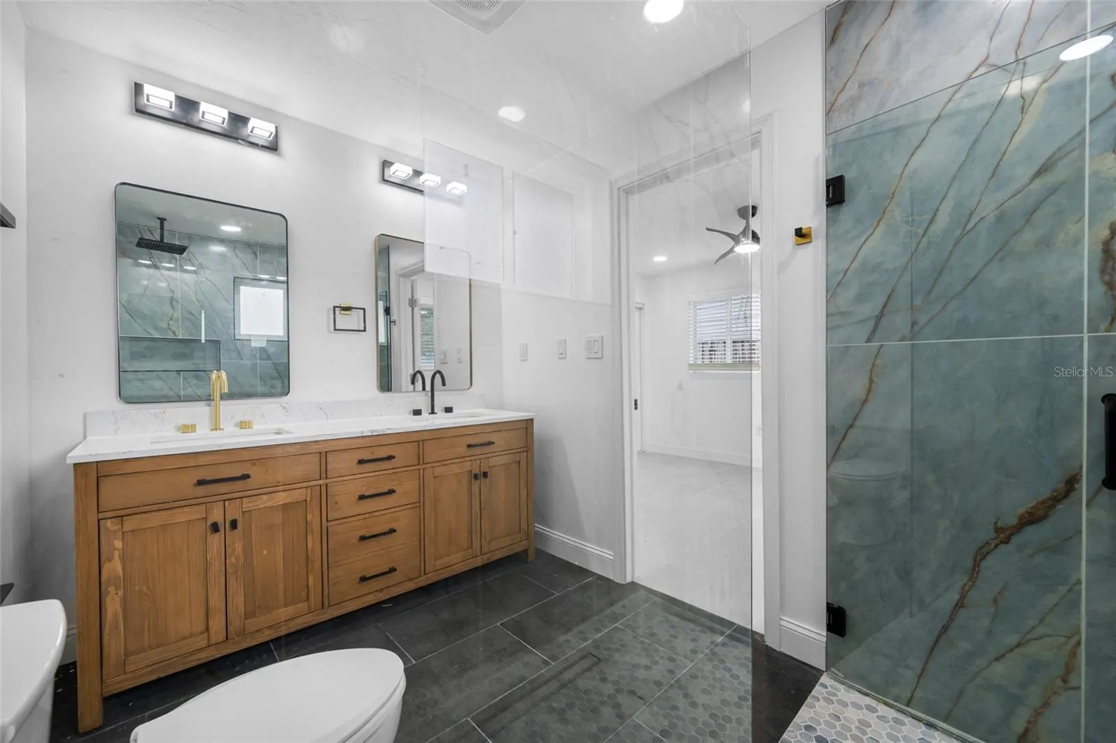 3141 ALTA VISTA ST