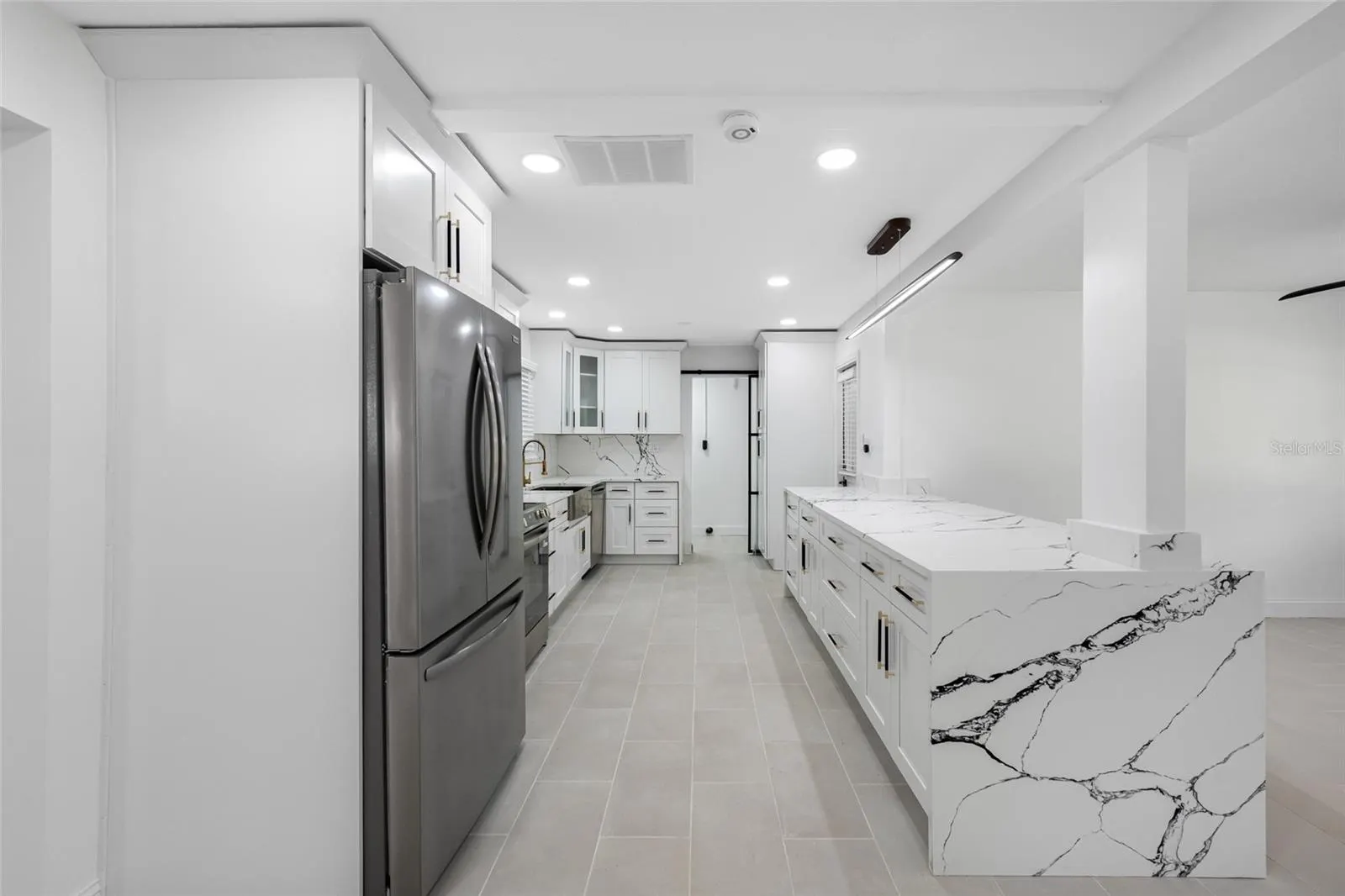 3141 ALTA VISTA ST