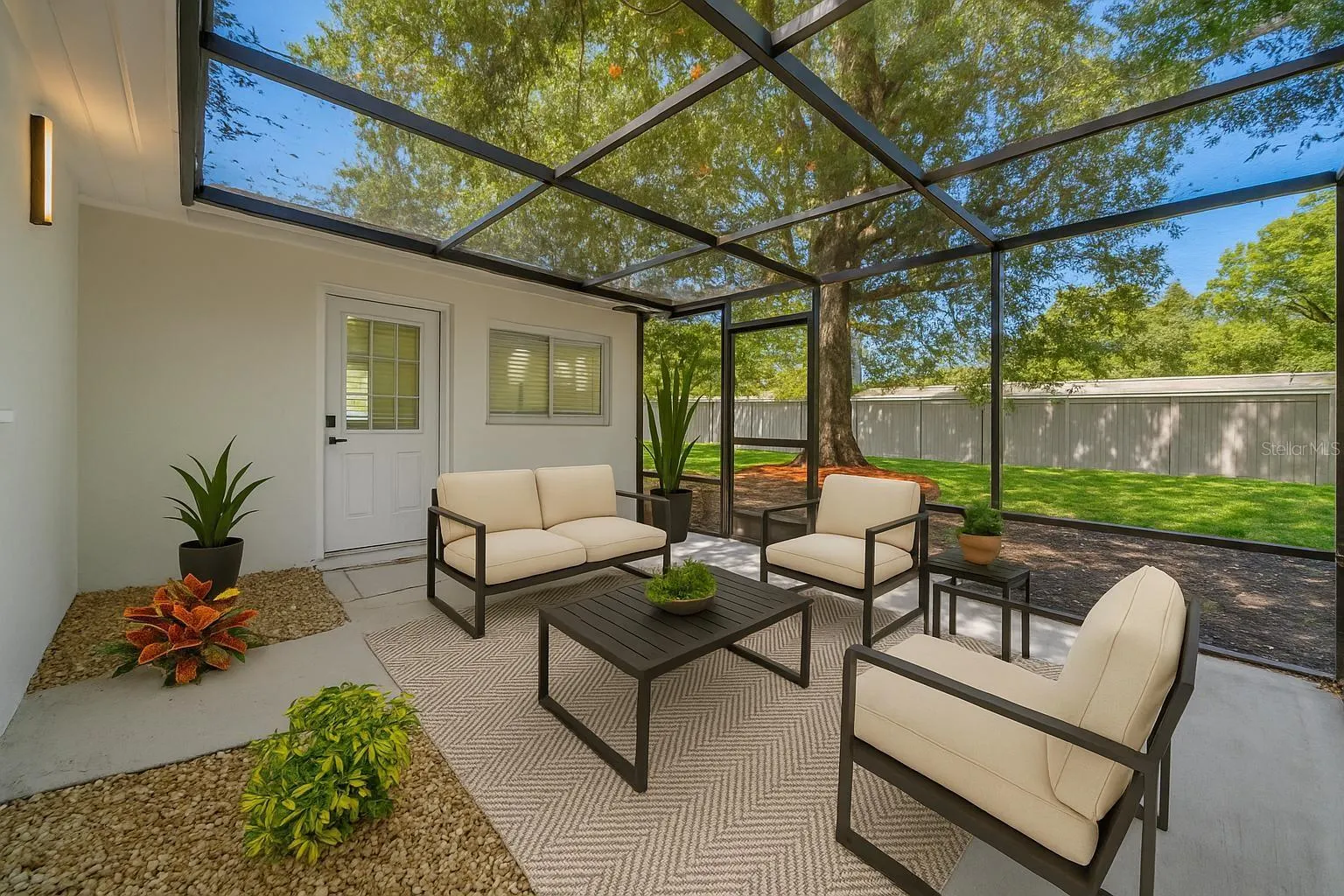 3141 ALTA VISTA ST