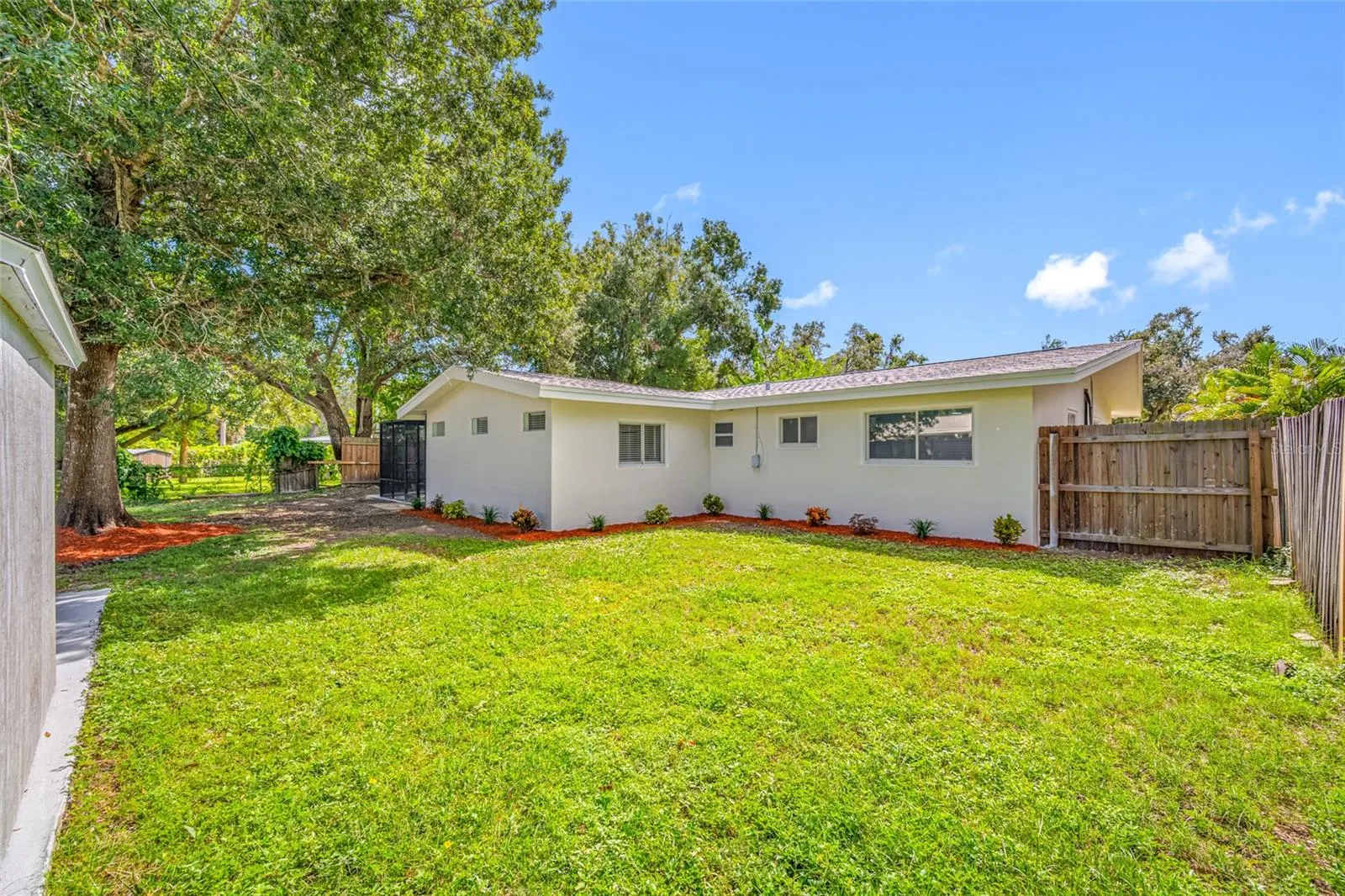 3141 ALTA VISTA ST