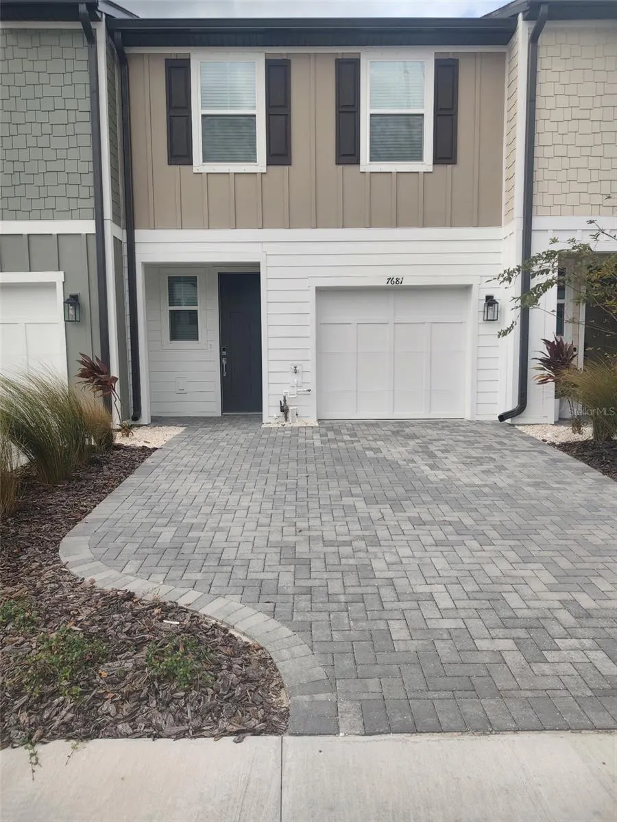7681 DEER VALLEY CIRCLE