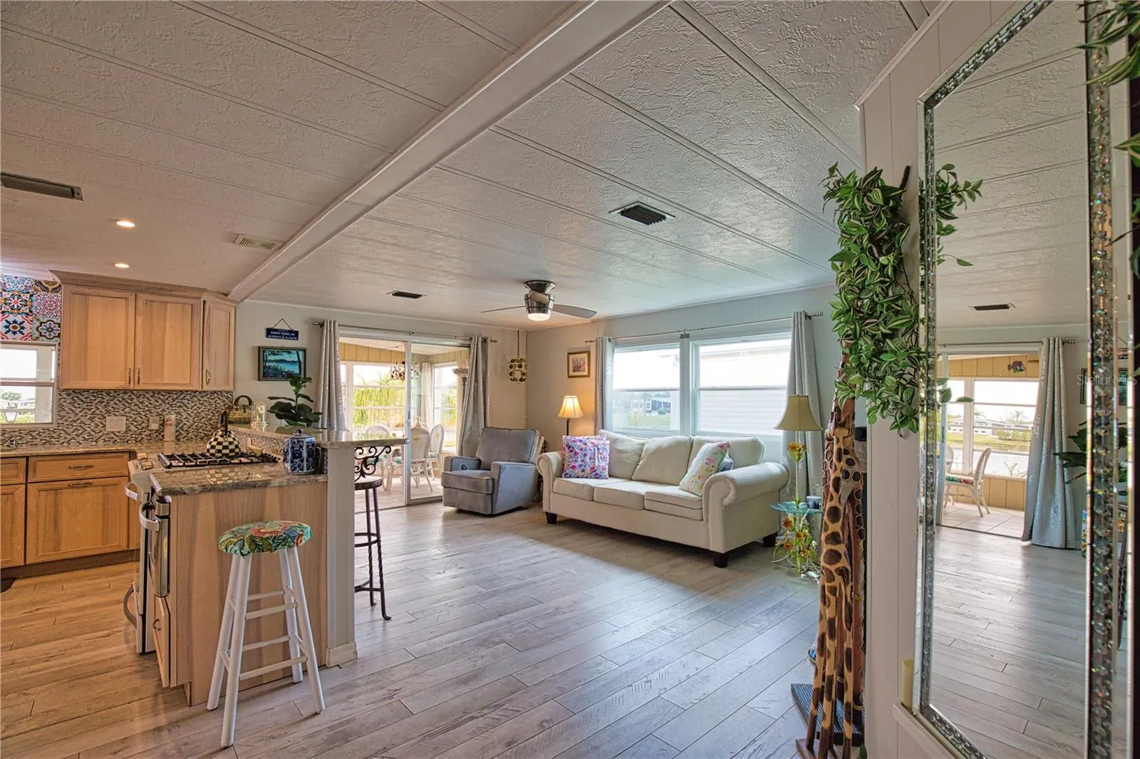 748 SANCHEZ CIR