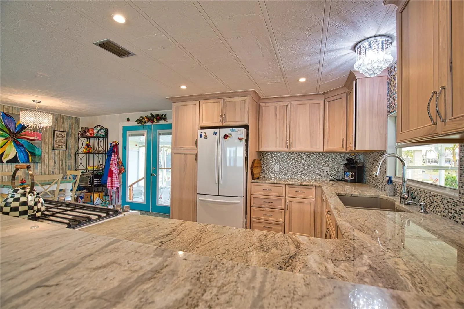 748 SANCHEZ CIR