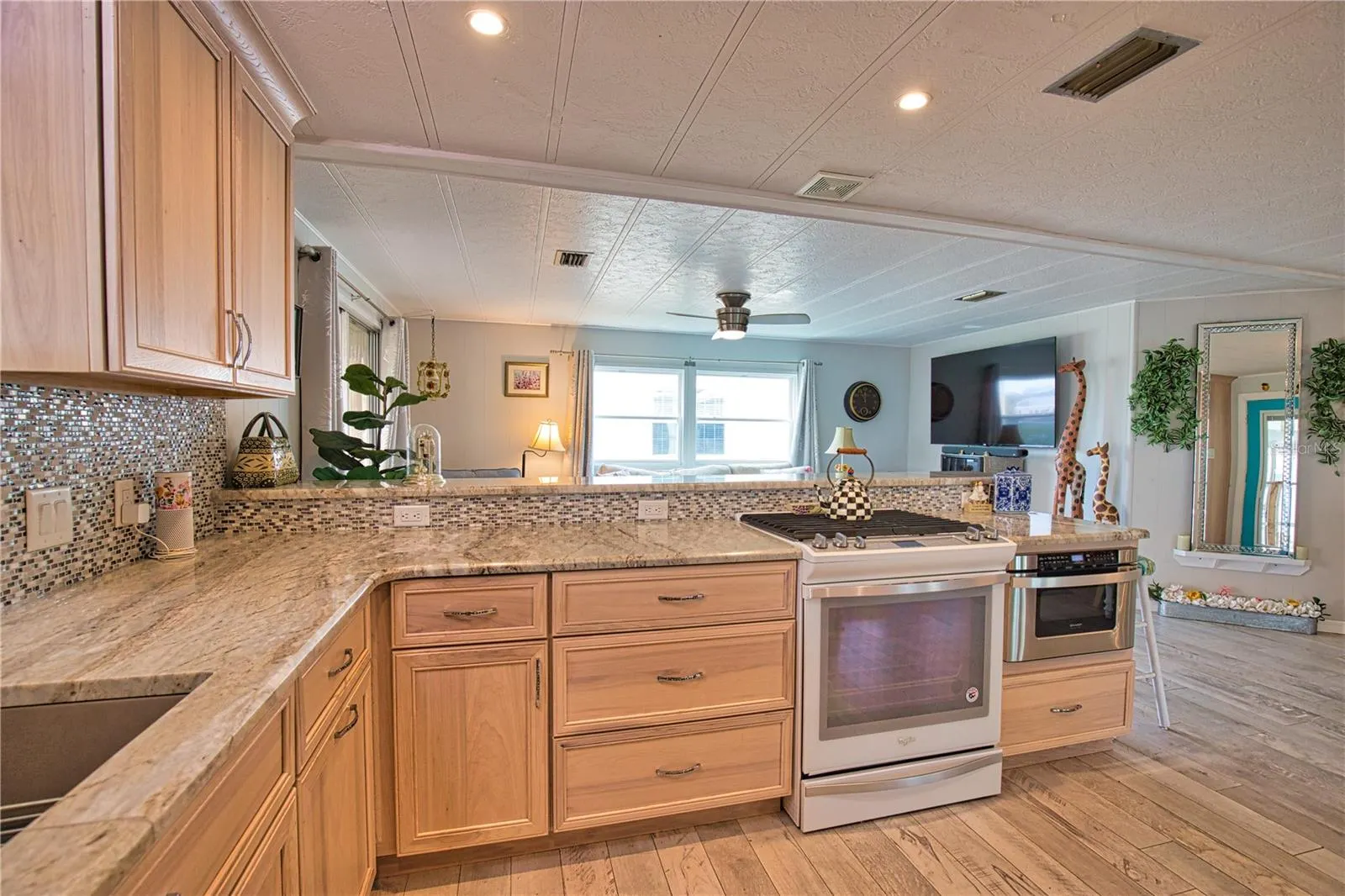 748 SANCHEZ CIR
