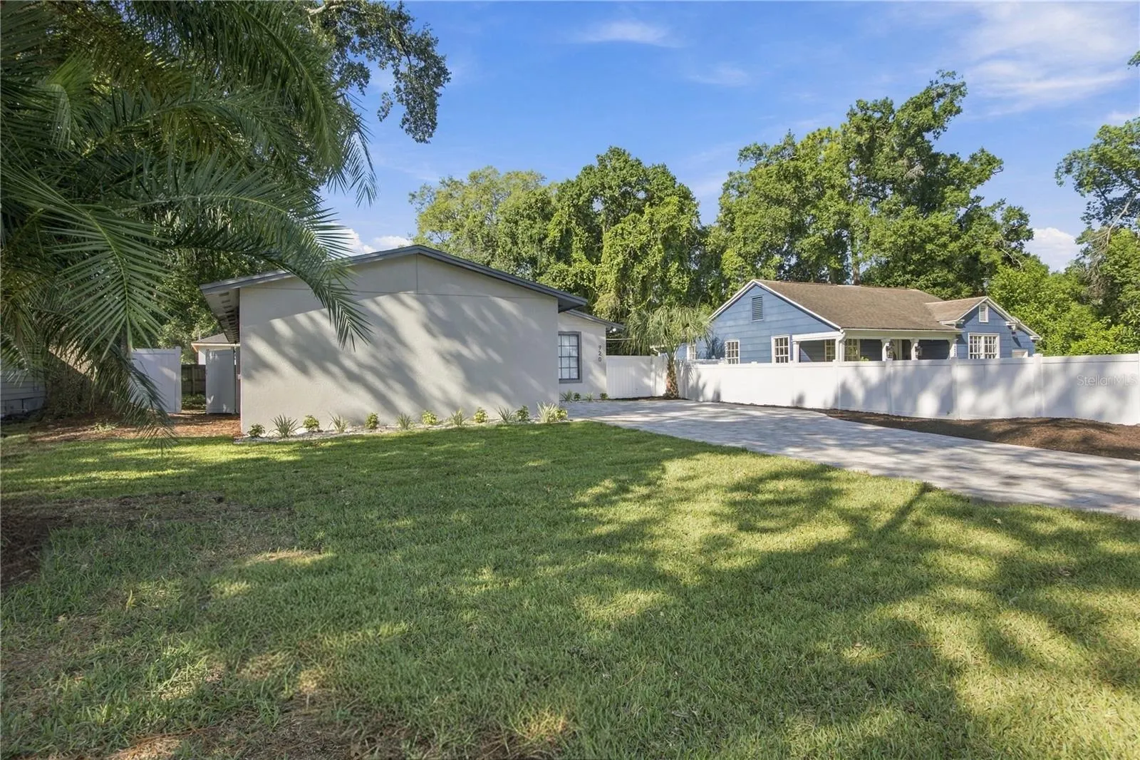 920 W CANDLEWOOD AVE