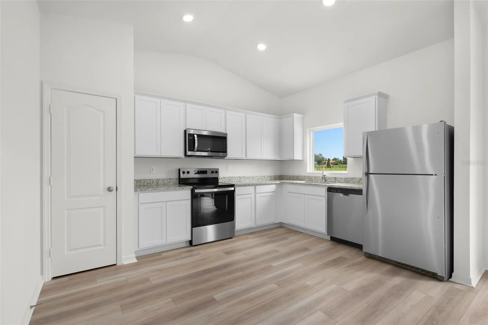 13323 TULA LOOP