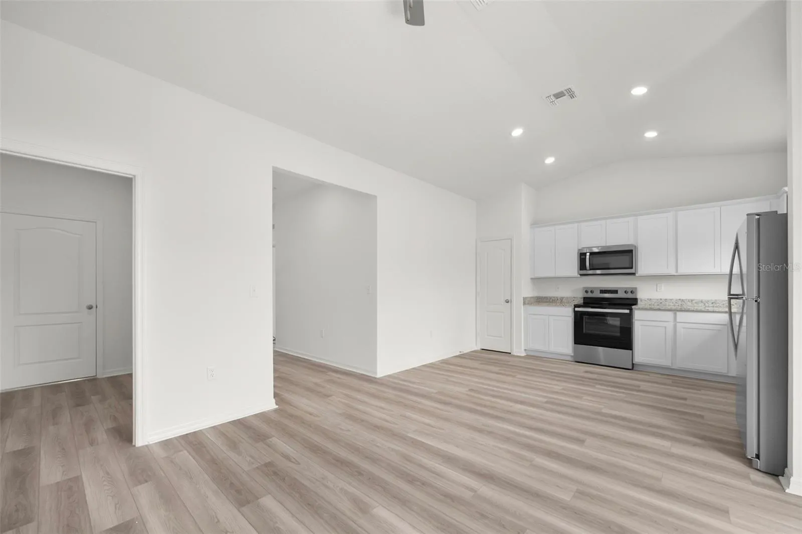 13323 TULA LOOP