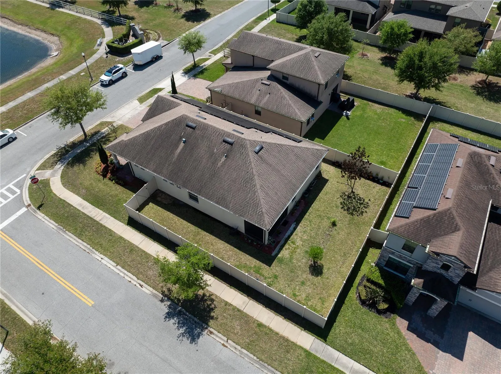 1110 UMBRIA LN
