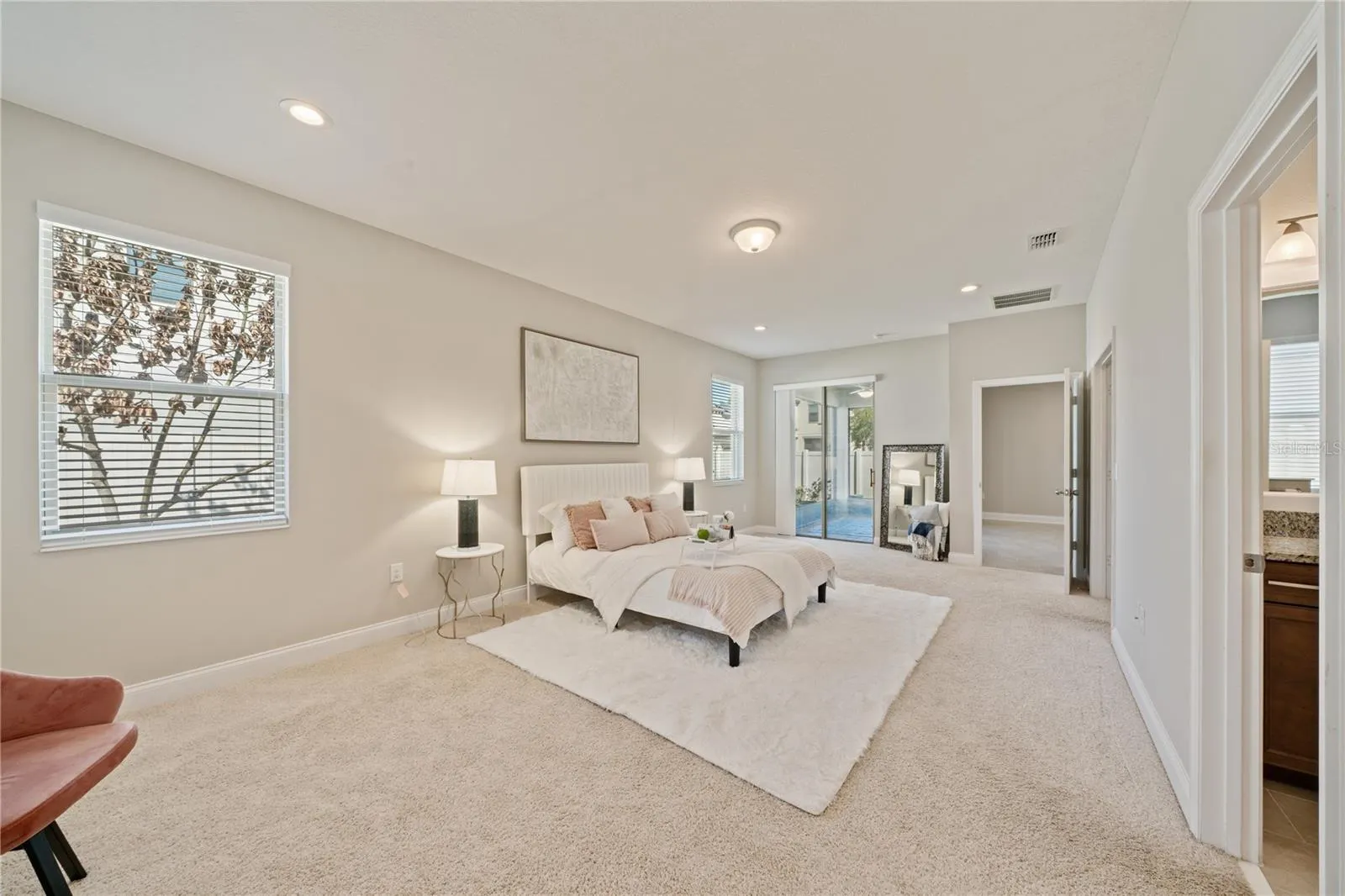 1110 UMBRIA LN