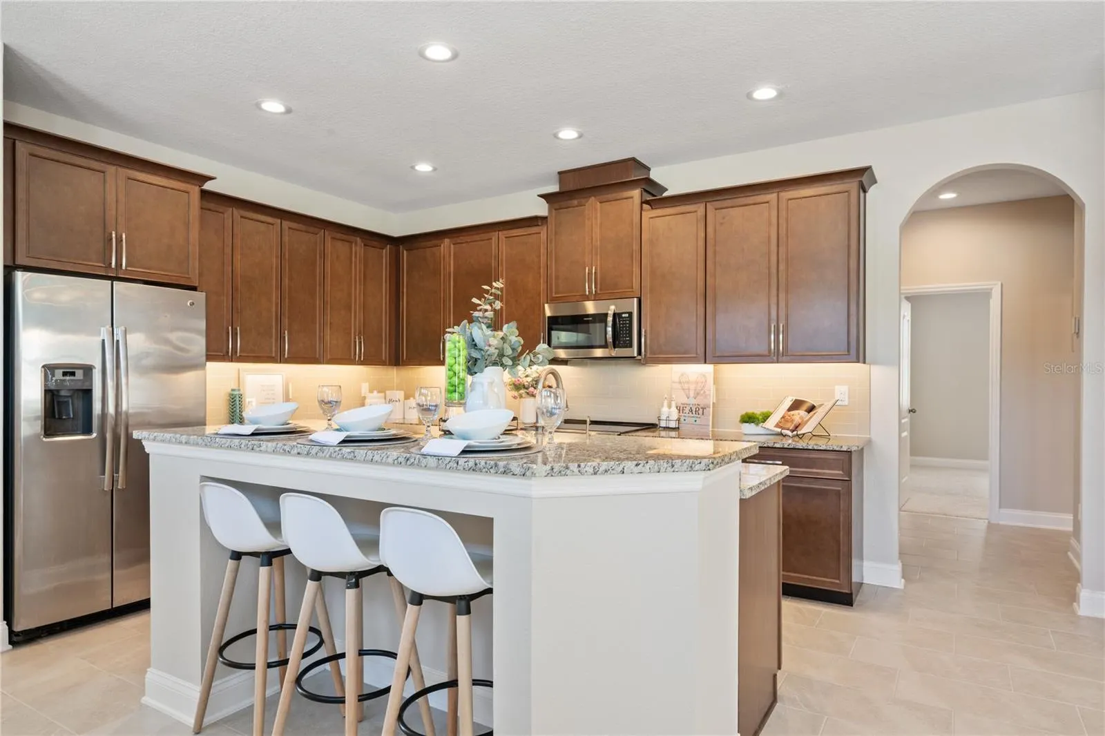 1110 UMBRIA LN
