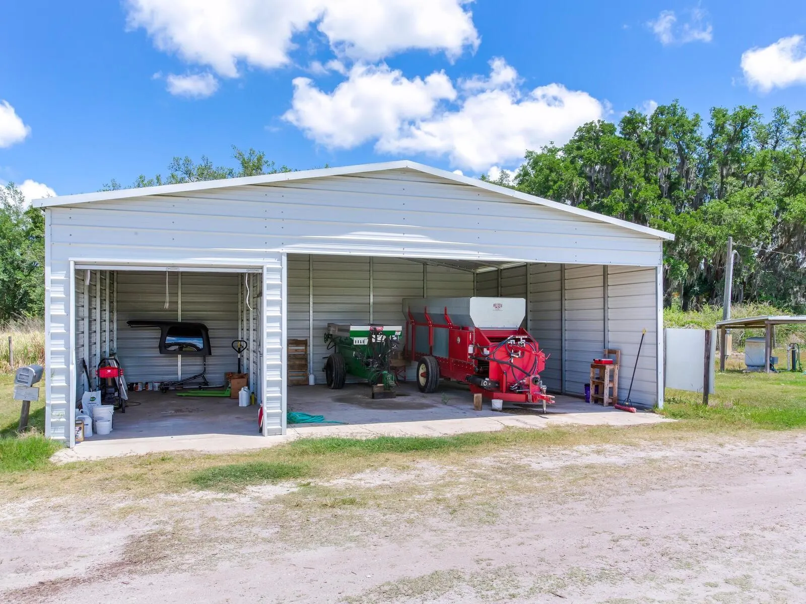 3674 E STATE ROAD 64