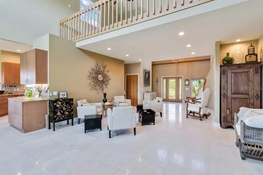 6511 BAYSHORE RD