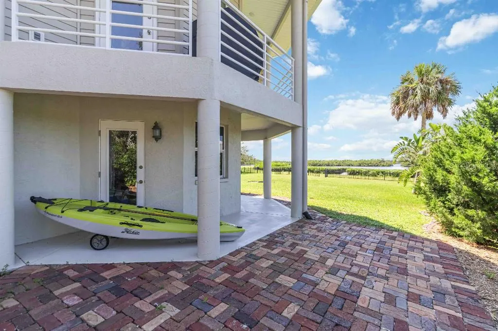 6511 BAYSHORE RD
