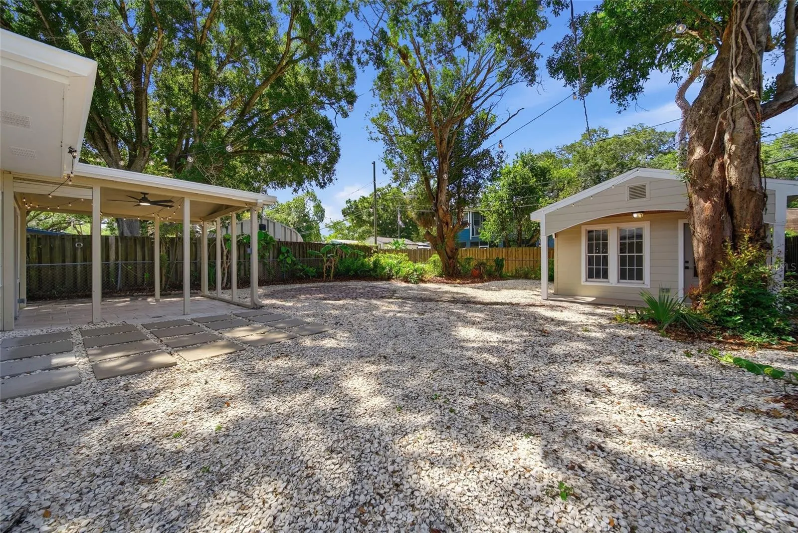 125 CRYSTAL BEACH AVE
