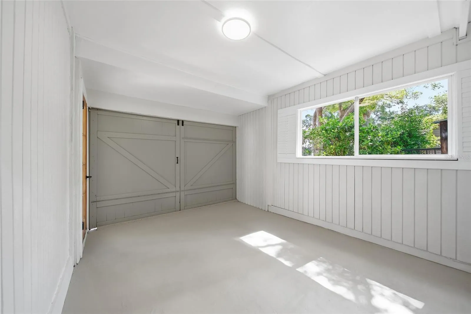 125 CRYSTAL BEACH AVE