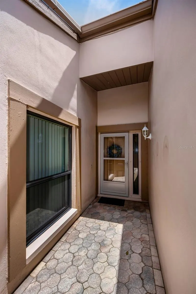 3477 HILLMOOR DR