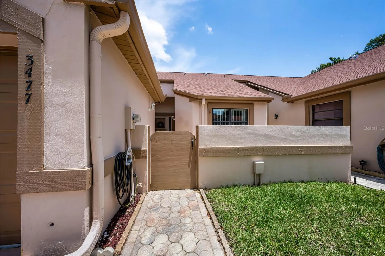 3477 HILLMOOR DR