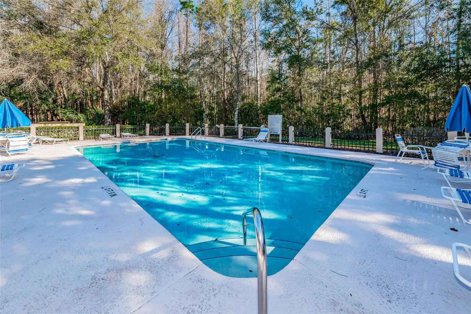 3477 HILLMOOR DR