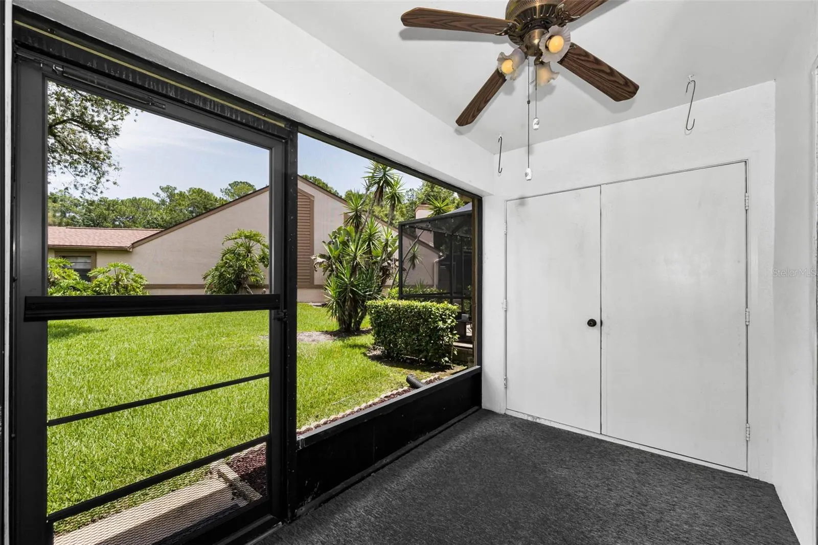 3477 HILLMOOR DR