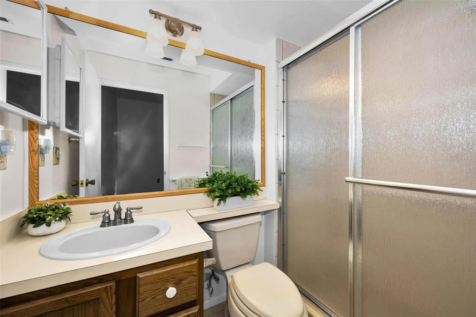 3477 HILLMOOR DR