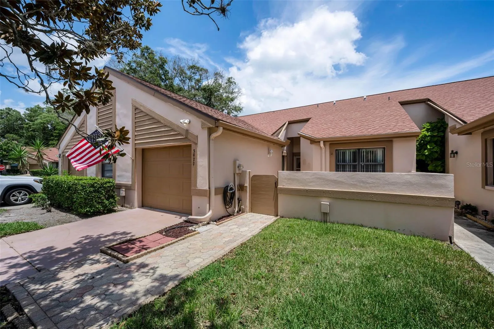 3477 HILLMOOR DR