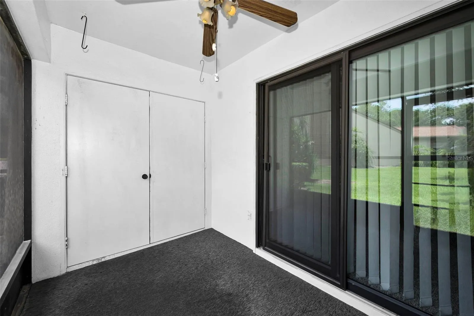 3477 HILLMOOR DR