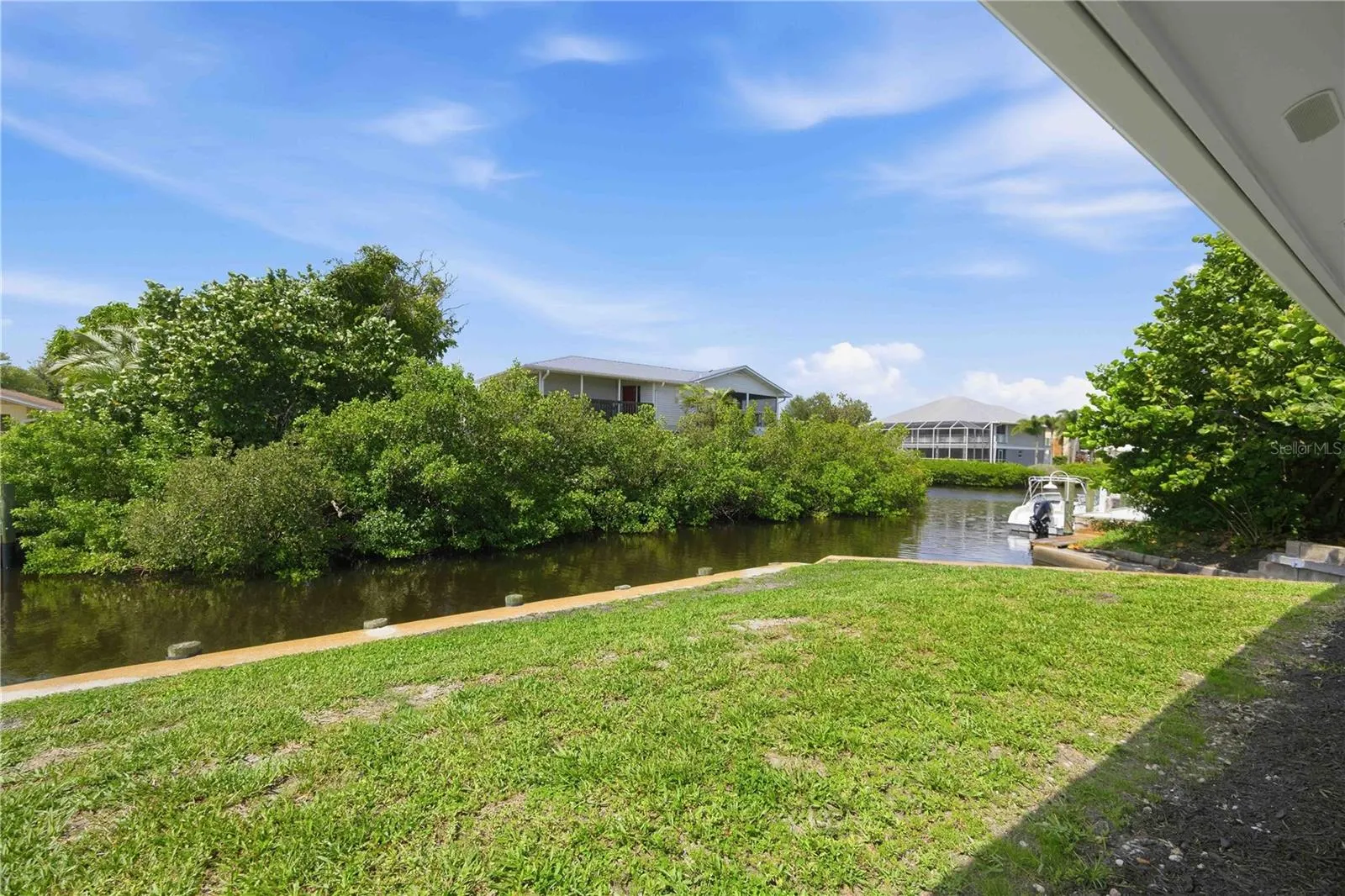 706 QUAIL CT