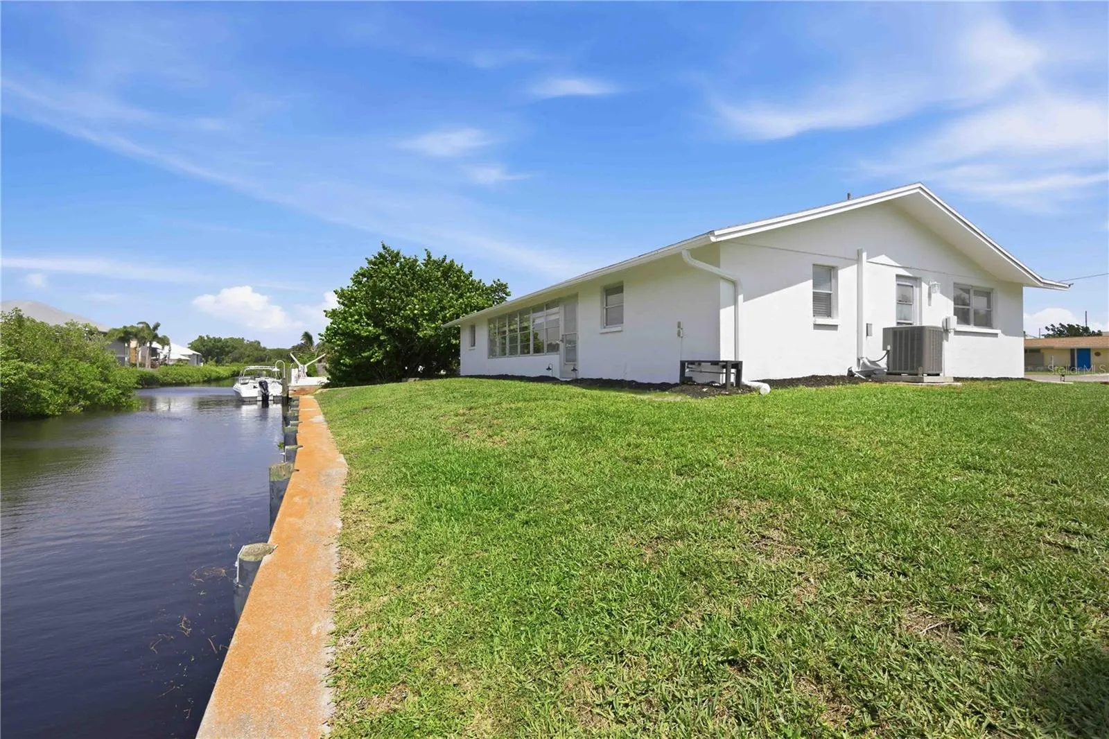 706 QUAIL CT