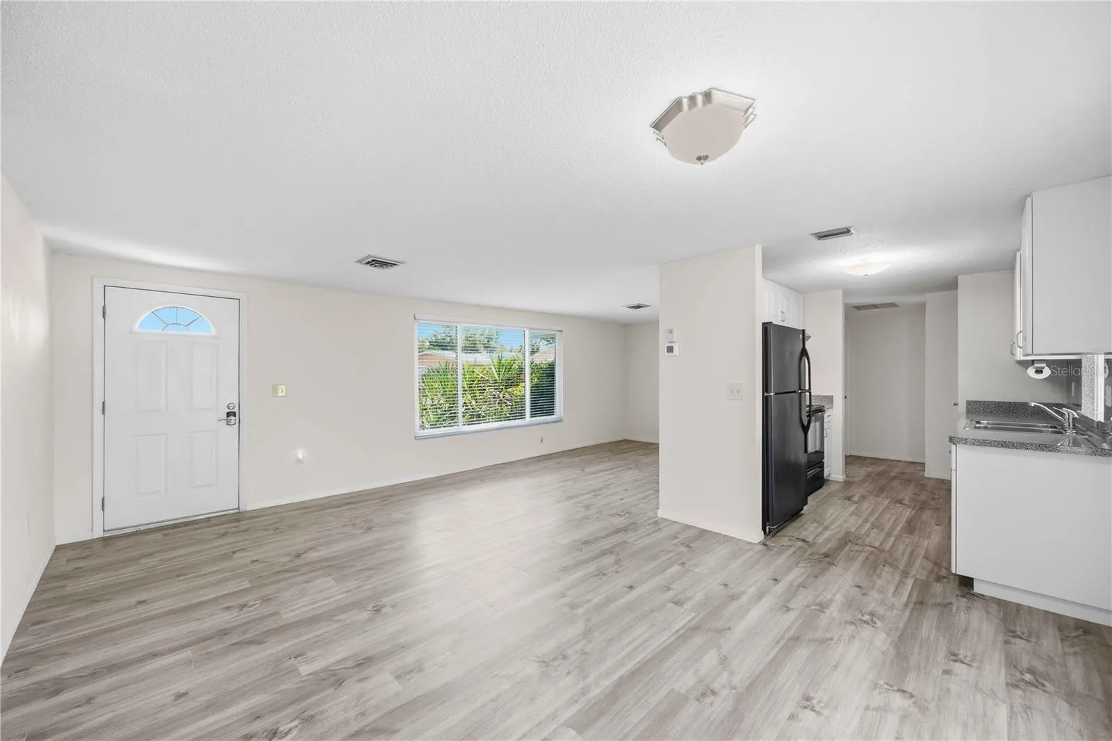 706 QUAIL CT