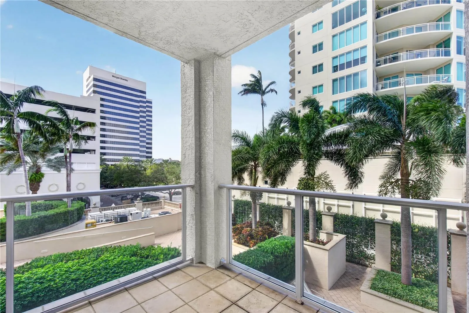 100 BEACH DR NE #401 #401