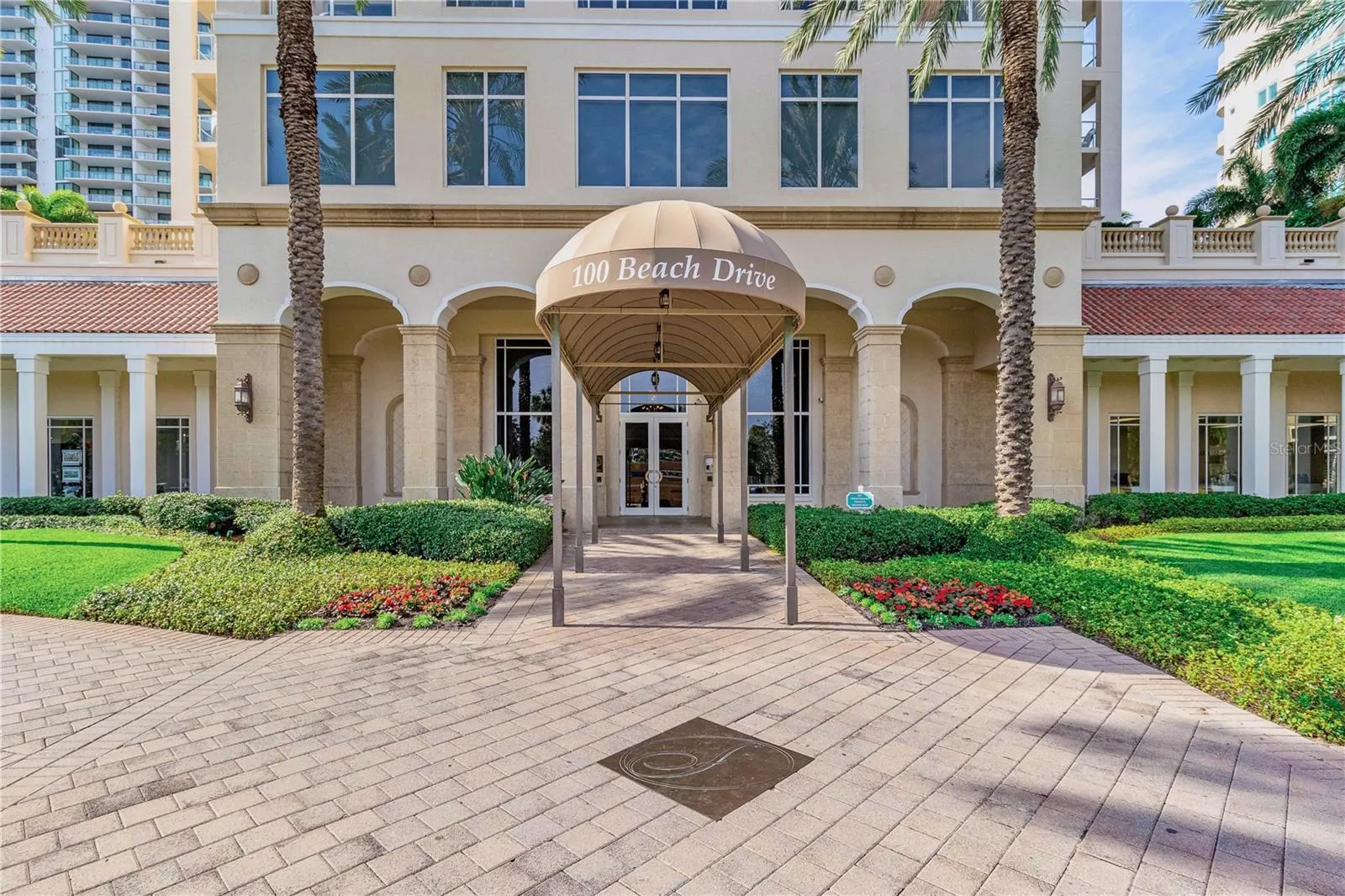 100 BEACH DR NE #401 #401