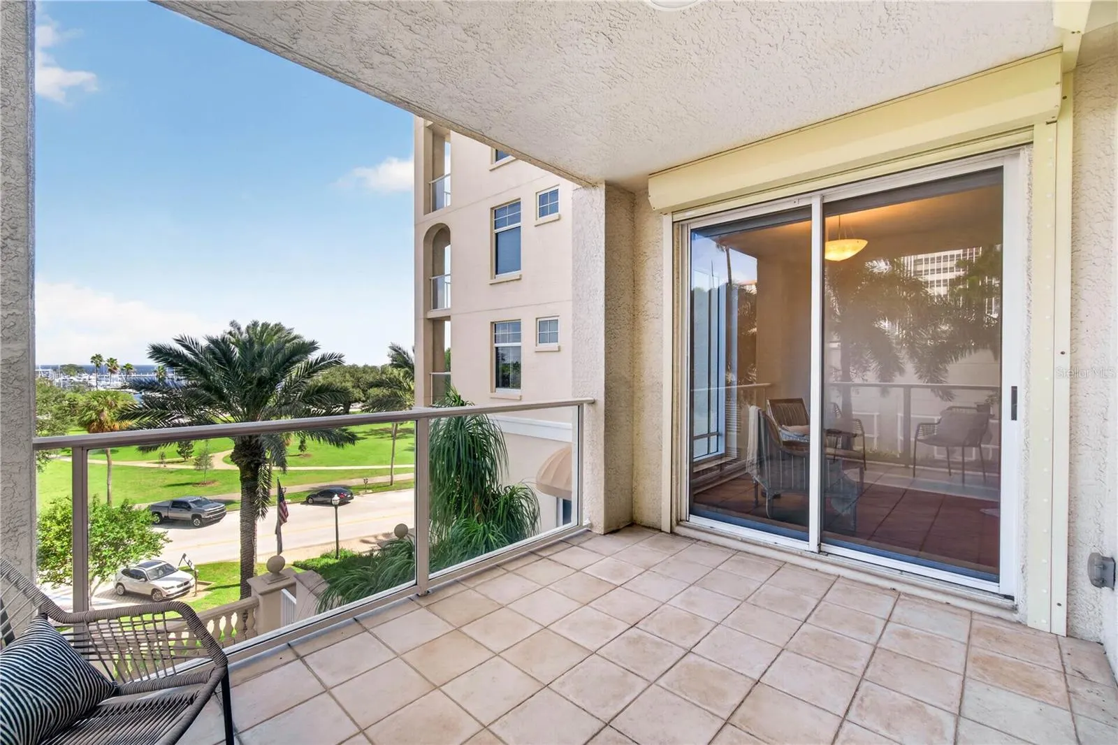 100 BEACH DR NE #401 #401