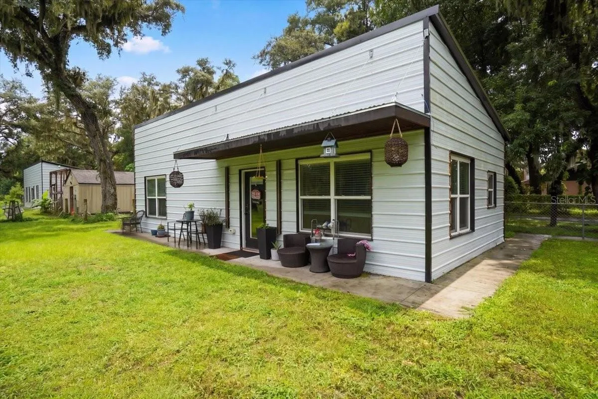 205 CAGLE RD