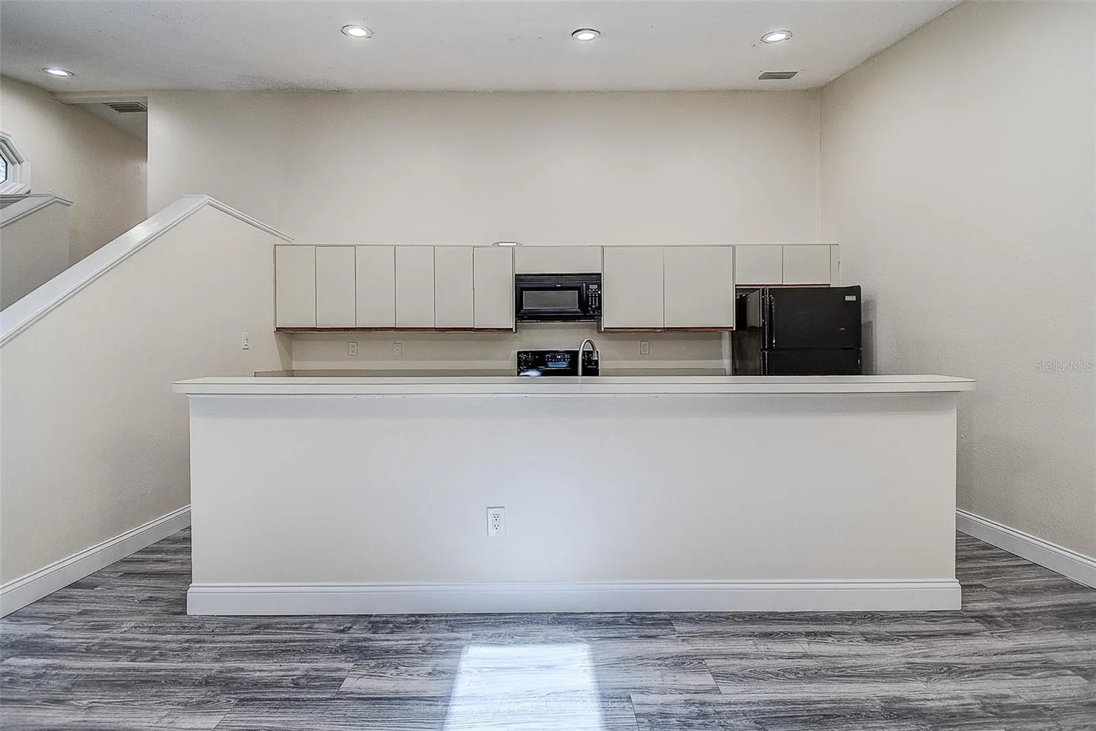 6334 92ND PL N #2401 #2401