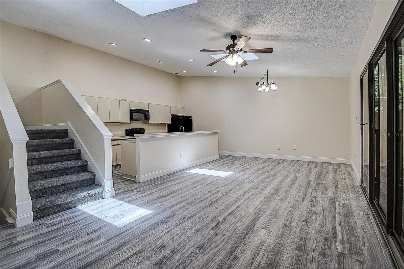 6334 92ND PL N #2401 #2401